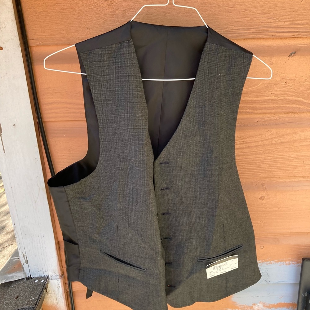 Jones New York vest